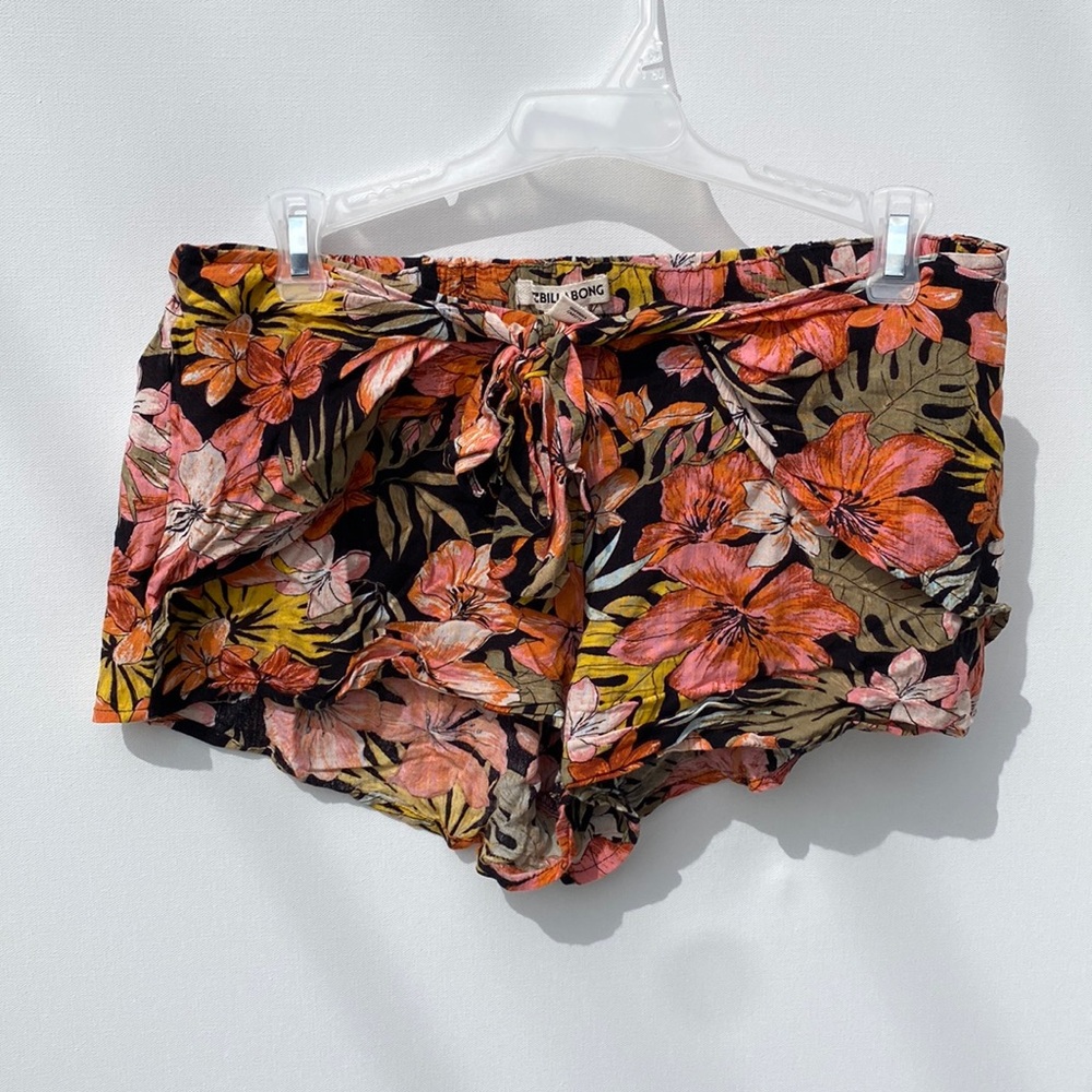 Billabong Sz Small Floral Wrap Shorts - Picture 1 of 8